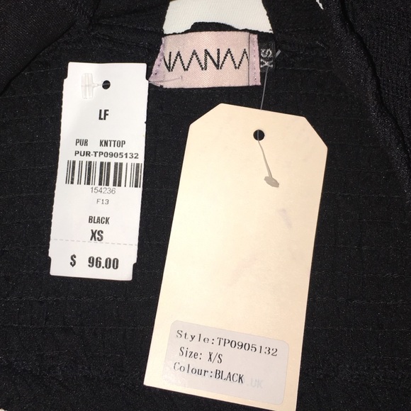 LF | VVNVVN Crop Top - Picture 4 of 6